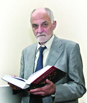 Akademik Miljenko Perić